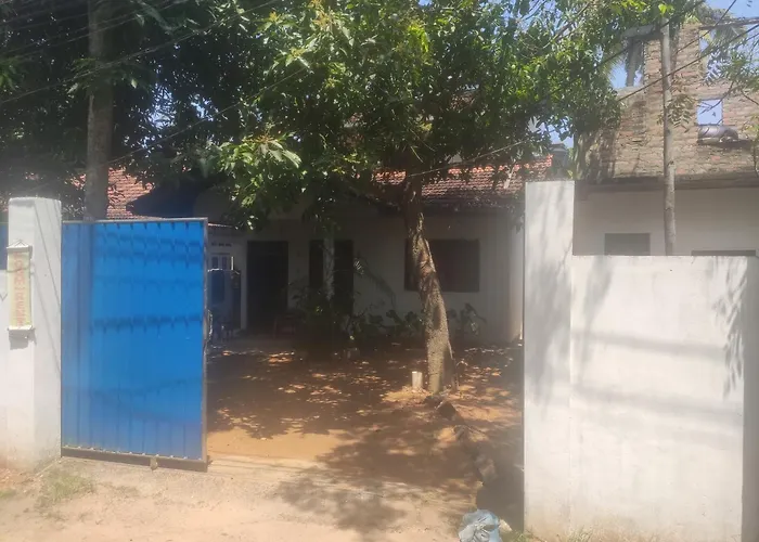 Menik\'S Place
