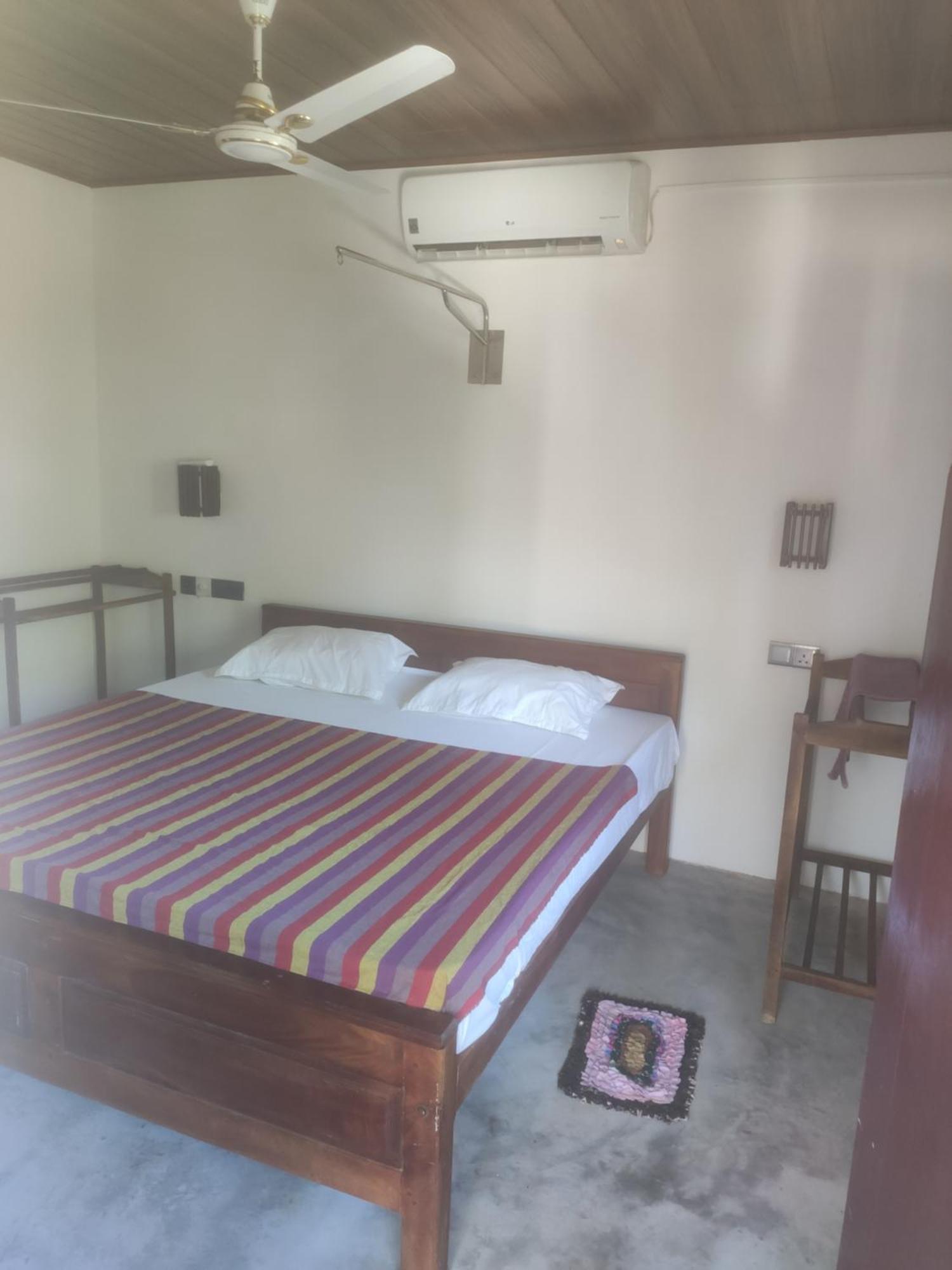 Menik's Place Homestay *